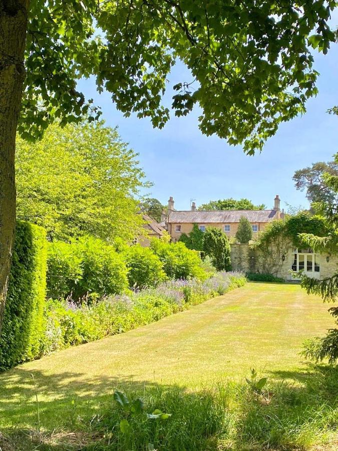Guyers House Hotel And Restaurant Corsham Exterior photo